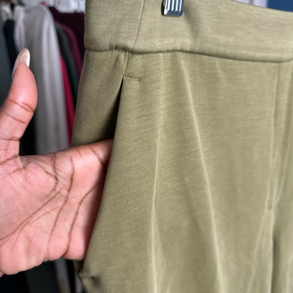 Lululemon Softstreme Relaxed High-Rise Pant green size 14 - Picture 7 of 9